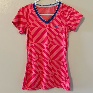 Nike Pro Womens Pink Fitted Athletic Dri-Fit V-Neck Top Shirt Size Small